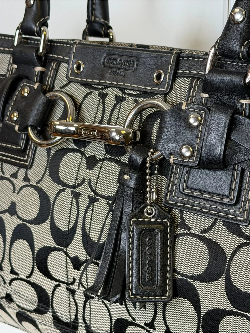COACH | Vintage ‘Hampton’ Signature Monogram Black & Gray Bag Leather Trim - Picture 5 of 15